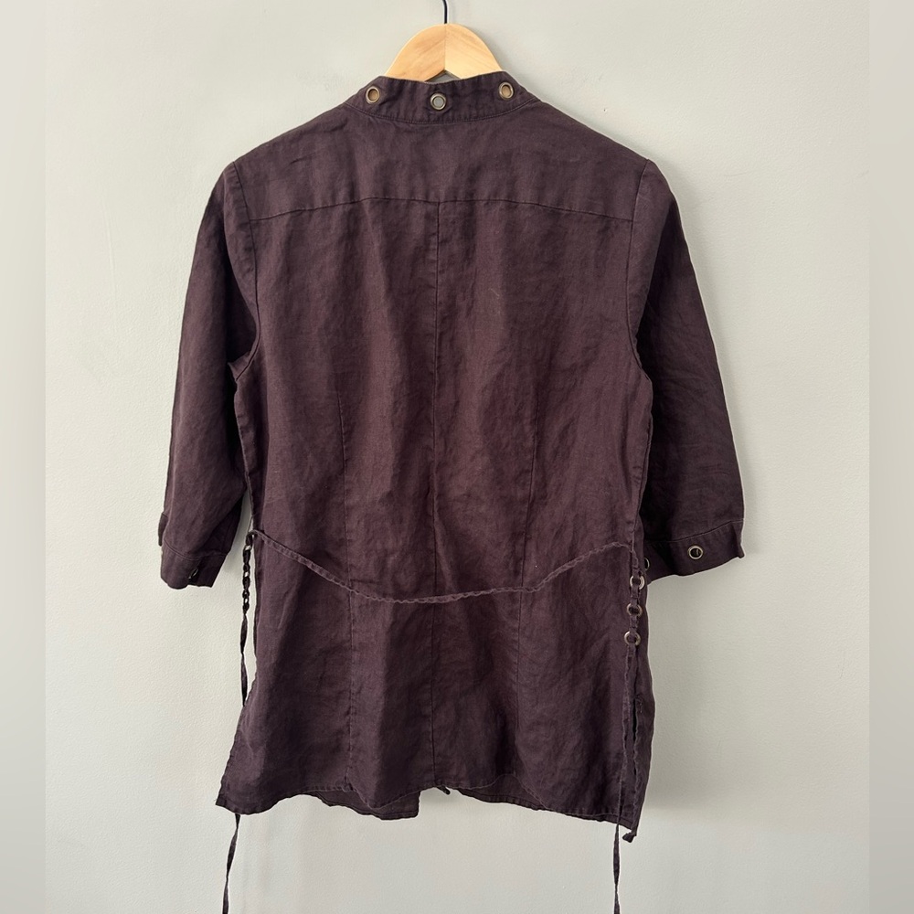 Laura Brown Linen Belted V-Neck Button Down Collarless Bronze Accented Tunic - Picture 3 of 7